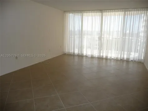 18071 Biscayne Boulevard Aventura FL 33160