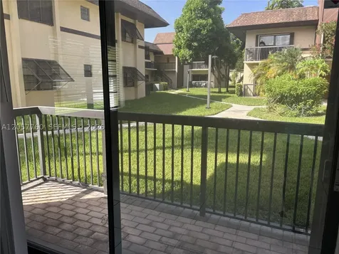 7965 SW 86th Street Miami FL 33143