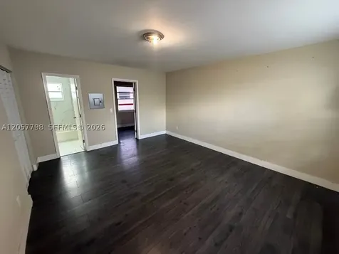 2140 NW 24th Street Miami FL 33142