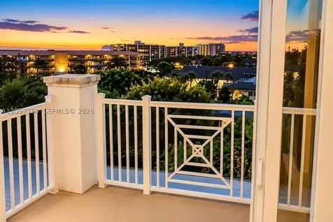 1931 NE 2nd Street Deerfield Beach FL 33441