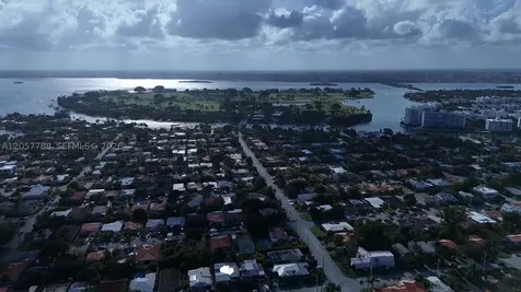 9056 Collins Avenue Surfside FL 33154