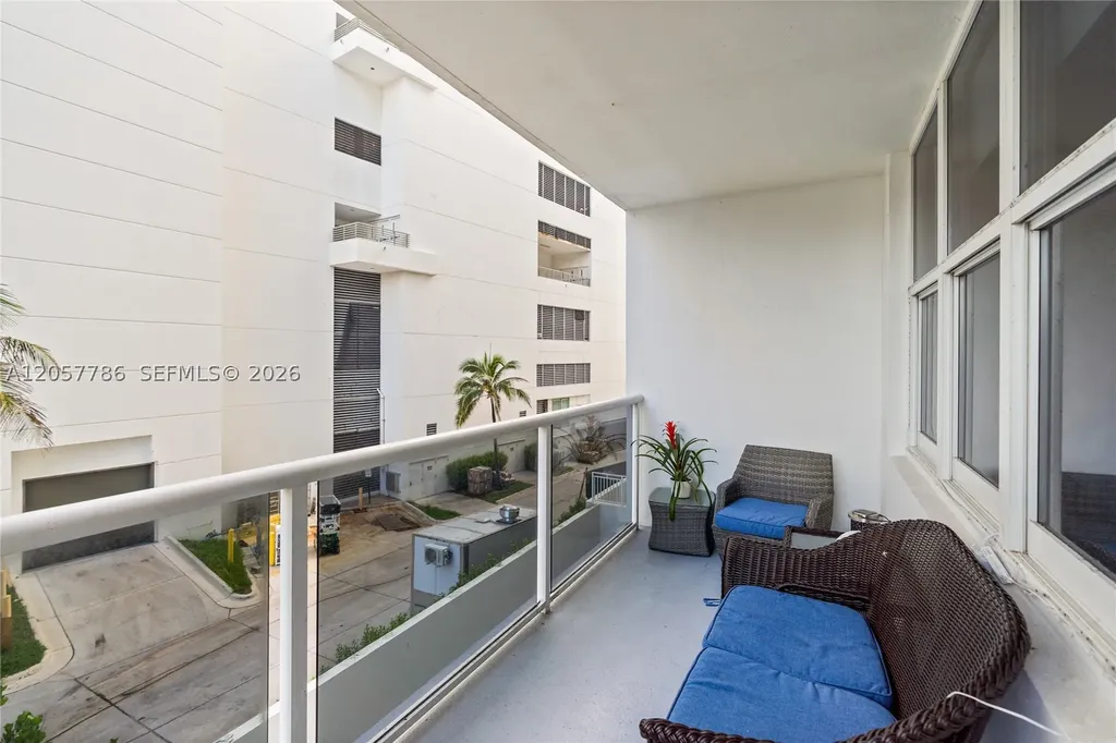 3725 S Ocean Drive Hollywood FL 33019