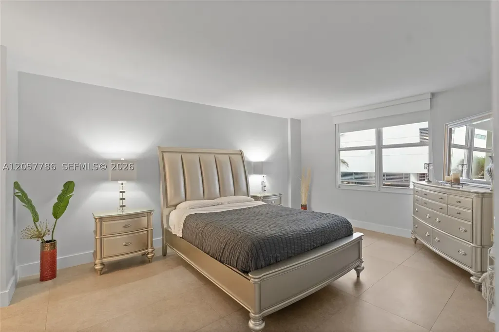 3725 S Ocean Drive Hollywood FL 33019