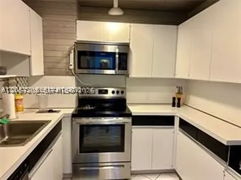 100 Bayview Drive Sunny Isles Beach FL 33160
