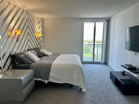 100 Bayview Drive Sunny Isles Beach FL 33160