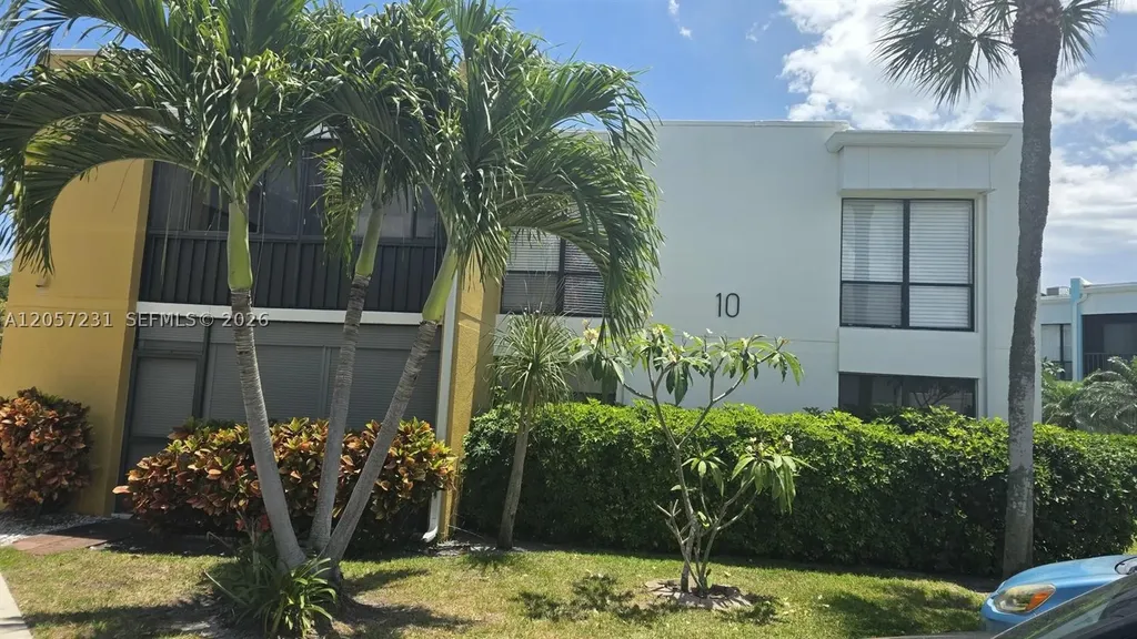 524 Osprey Drive Delray Beach FL 33444