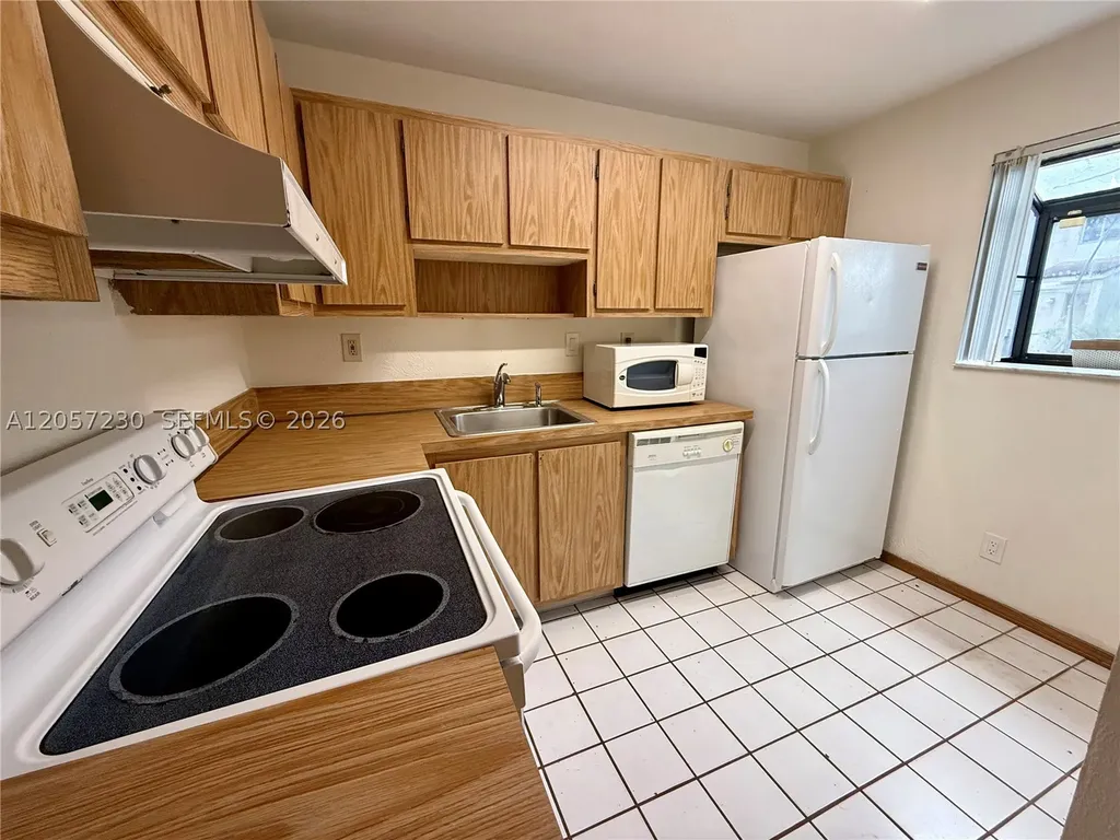 114 Gardens Drive Pompano Beach FL 33069