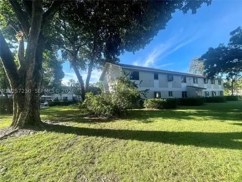 114 Gardens Drive Pompano Beach FL 33069
