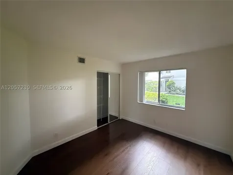 114 Gardens Drive Pompano Beach FL 33069