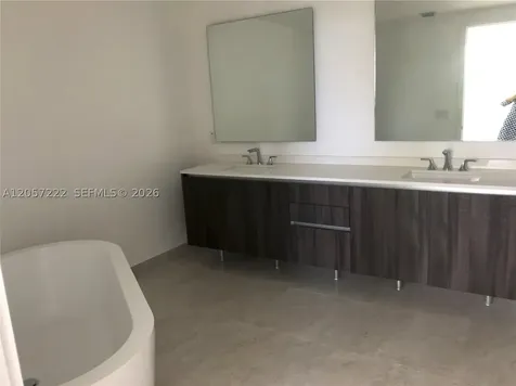488 NE 18th Street Miami FL 33132