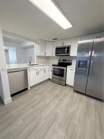 8187 Samari Lakes Drive Hialeah Gardens FL 33016