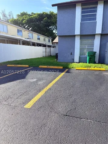 8187 Samari Lakes Drive Hialeah Gardens FL 33016