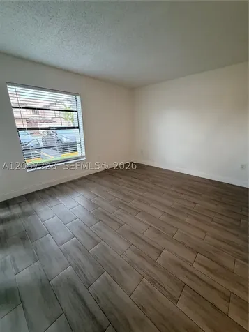 8187 Samari Lakes Drive Hialeah Gardens FL 33016