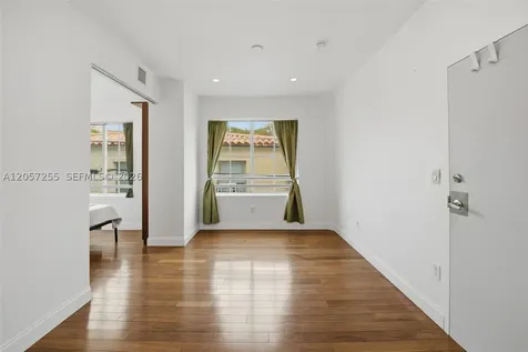 526 15th Street Miami Beach FL 33139