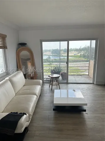 3048 E Sunrise Lakes Drive Sunrise FL 33322