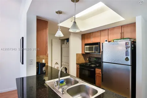 2000 N Bayshore Drive Miami FL 33137