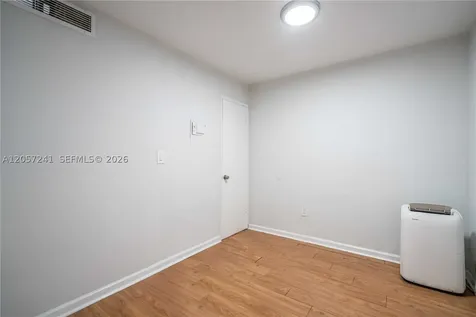 7931 East Drive North Bay Village FL 33141
