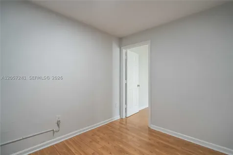 7931 East Drive North Bay Village FL 33141