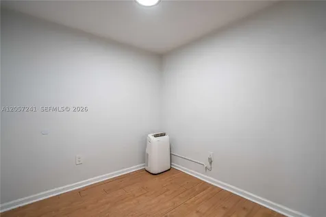 7931 East Drive North Bay Village FL 33141