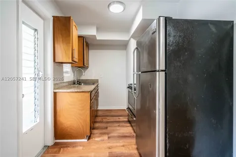 7931 East Drive North Bay Village FL 33141