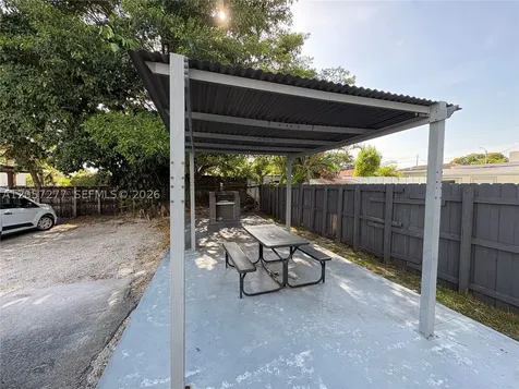 3237 SW 4th Street Miami FL 33135