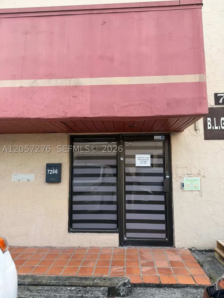7266 NW 70th Street Miami FL 33166