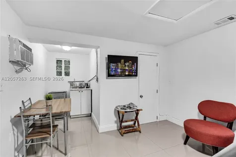 519 NW 52 Street Miami FL 33127