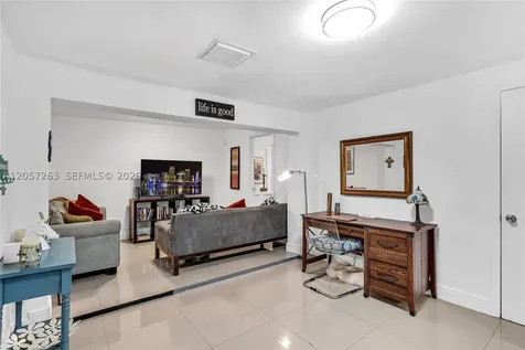 519 NW 52 Street Miami FL 33127