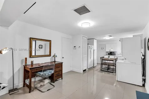 519 NW 52 Street Miami FL 33127