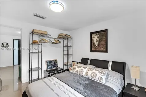 519 NW 52 Street Miami FL 33127