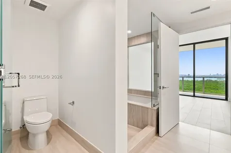 2411 Laguna Circle North Miami FL 33181