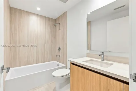 2411 Laguna Circle North Miami FL 33181