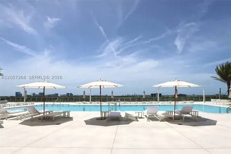 2411 Laguna Circle North Miami FL 33181