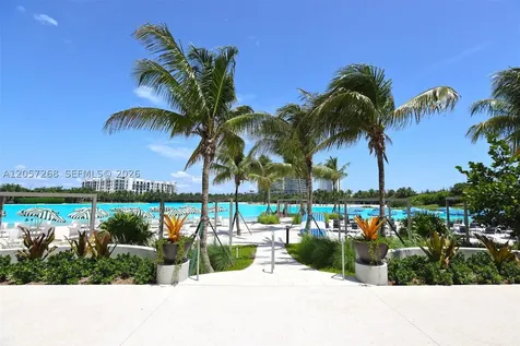2411 Laguna Circle North Miami FL 33181