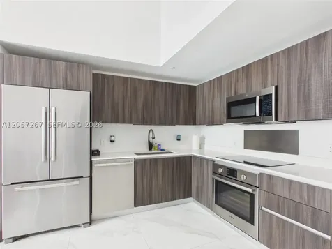 488 NE 18th Street Miami FL 33132