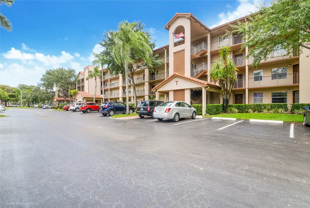 1251 SW 125th Avenue Pembroke Pines FL 33027