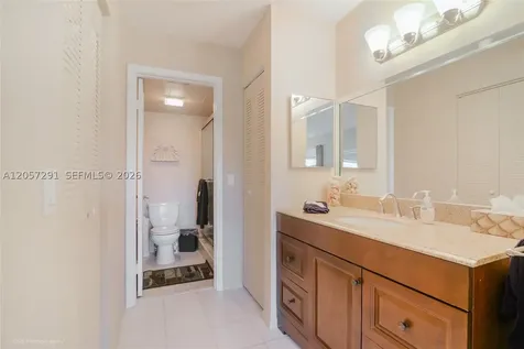 1251 SW 125th Avenue Pembroke Pines FL 33027