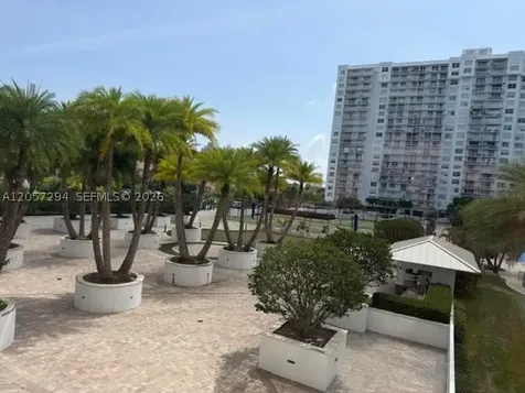 2801 NE 183rd Street Aventura FL 33160