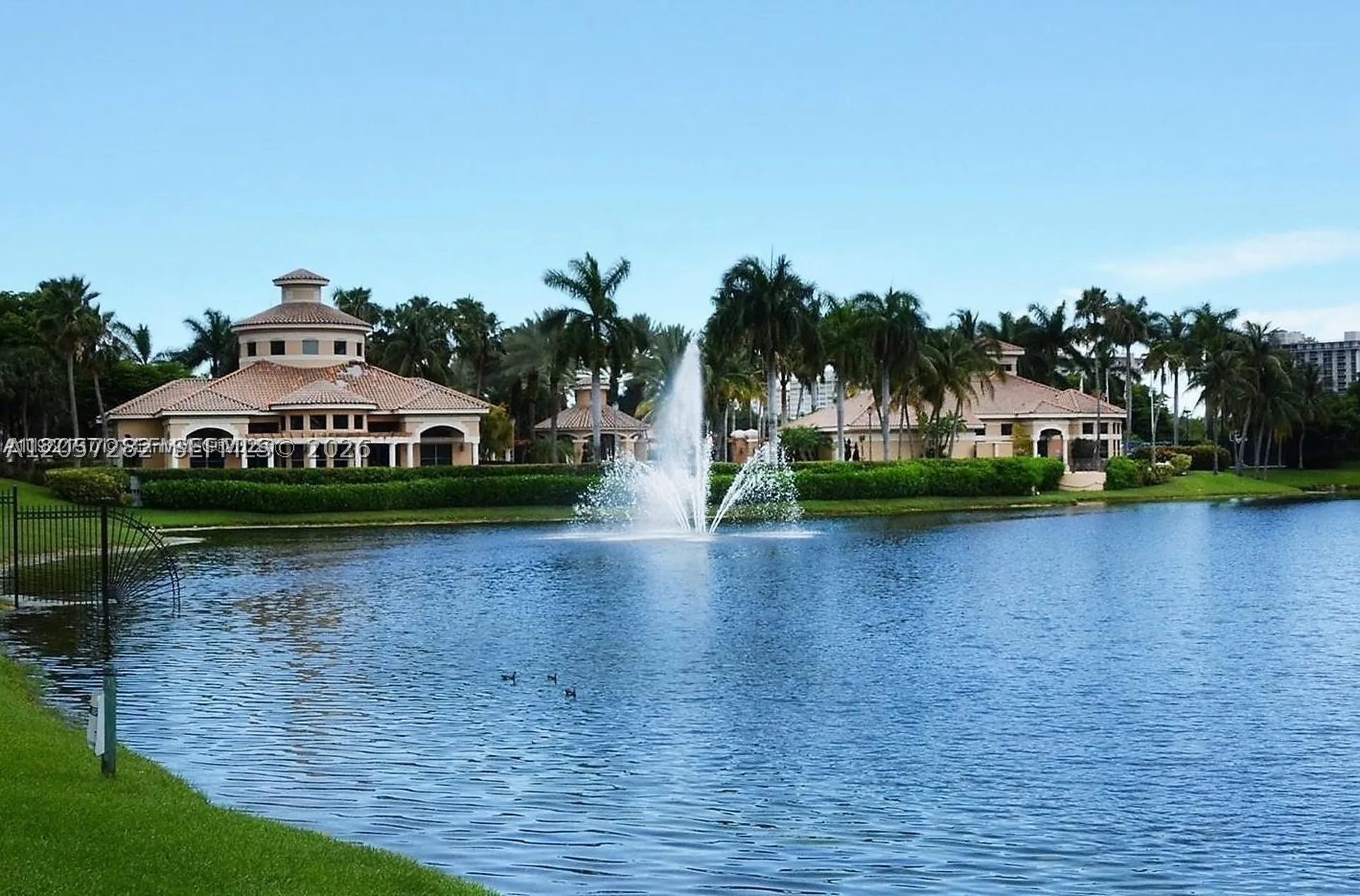 957 N Harbor View Hollywood FL 33019