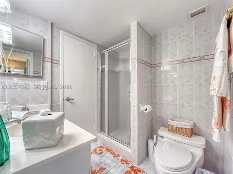 5701 Collins Avenue Miami Beach FL 33140