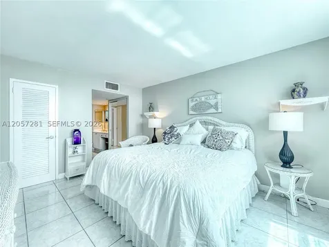 5701 Collins Avenue Miami Beach FL 33140