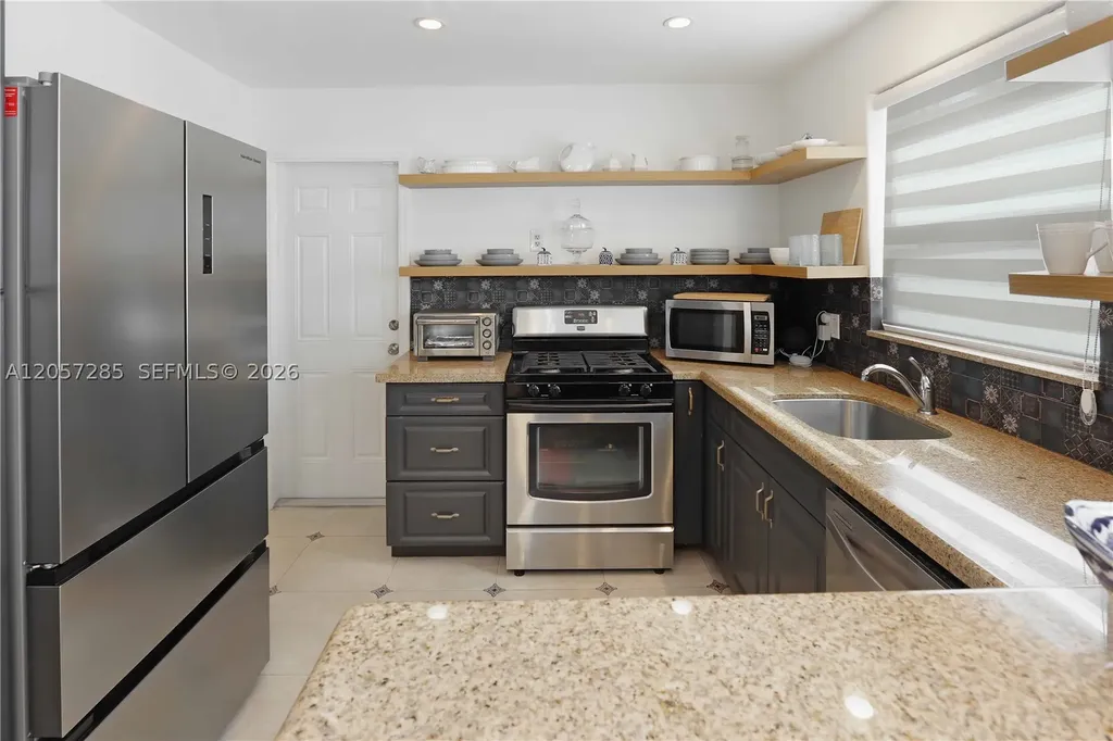 405 S 16th Avenue Hollywood FL 33020