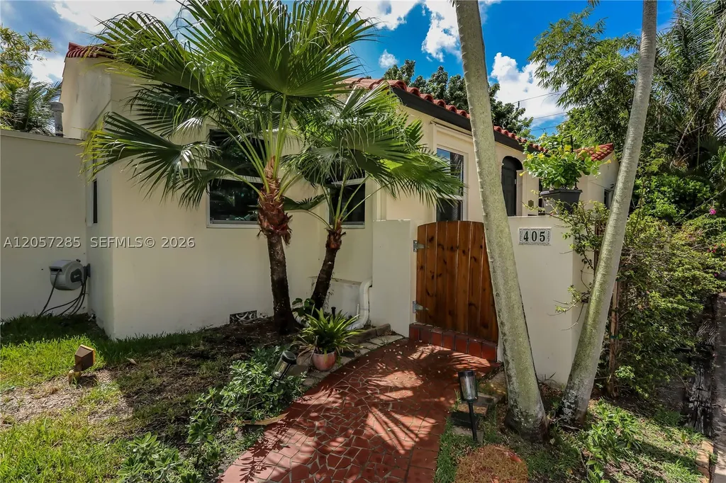 405 S 16th Avenue Hollywood FL 33020