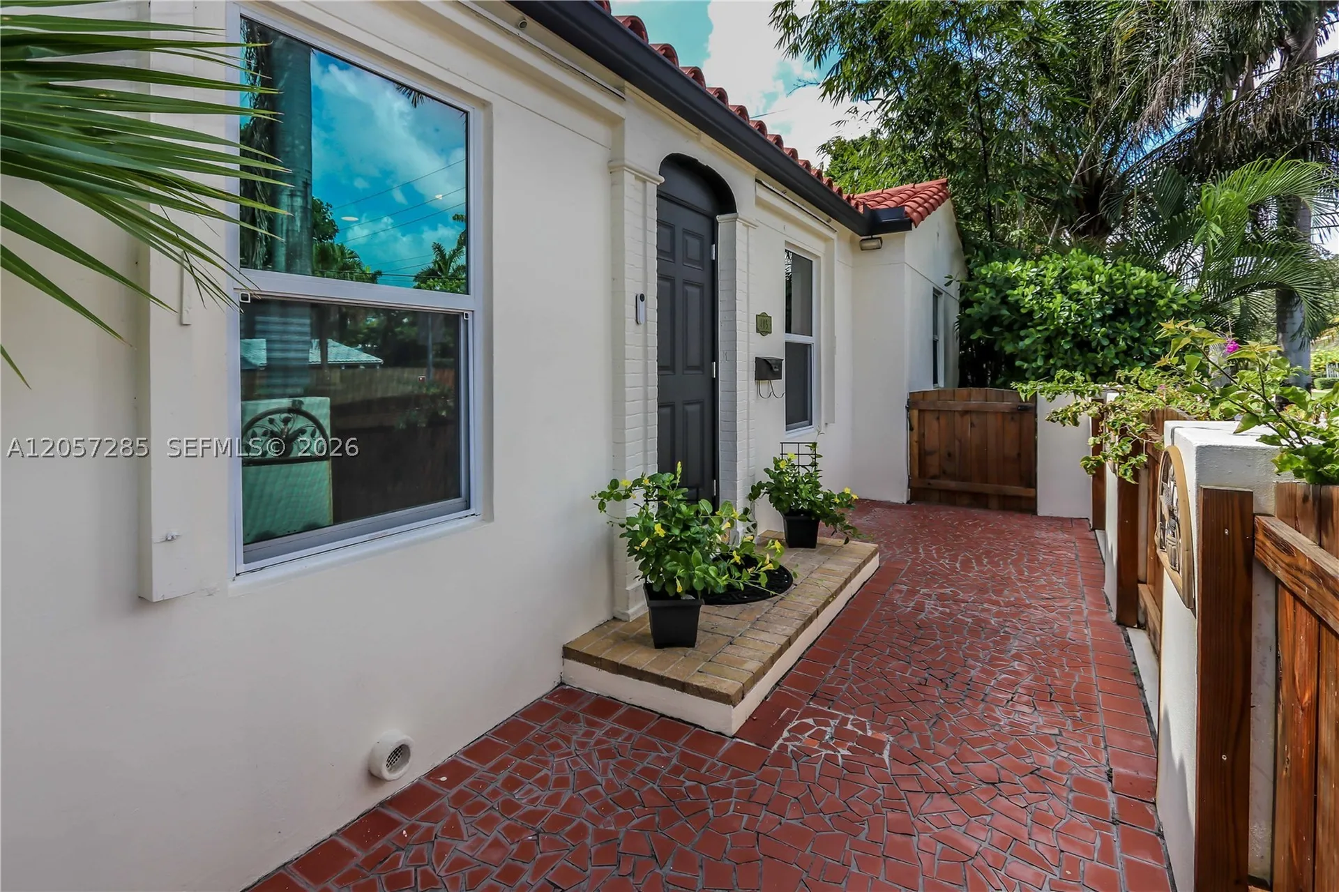 405 S 16th Avenue Hollywood FL 33020