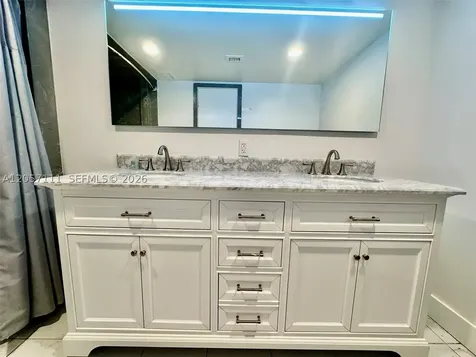 800 NE 195th Street Miami FL 33179