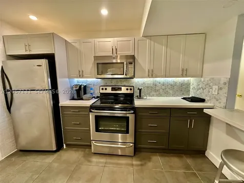 800 NE 195th Street Miami FL 33179