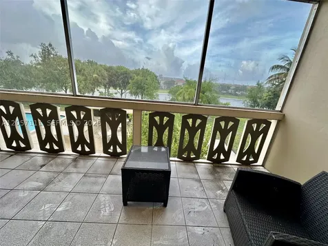 800 NE 195th Street Miami FL 33179