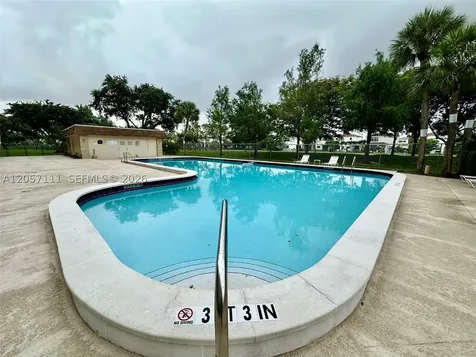 800 NE 195th Street Miami FL 33179