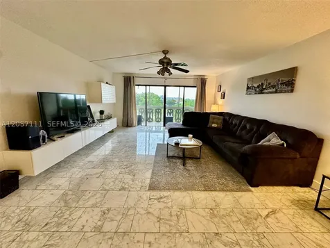 800 NE 195th Street Miami FL 33179