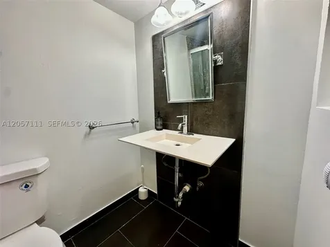 800 NE 195th Street Miami FL 33179